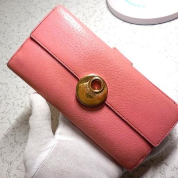 Gucci Pink Leather 'Eclipse' Style XL Gold Disk - Picture 1 of 8